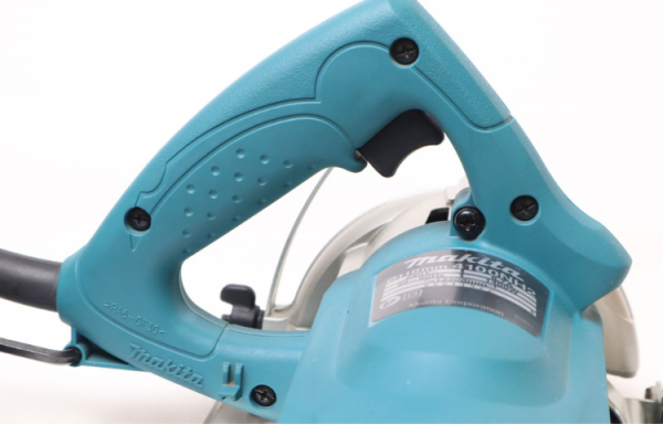 1450W Máy cắt 110mm Makita 4100NH2