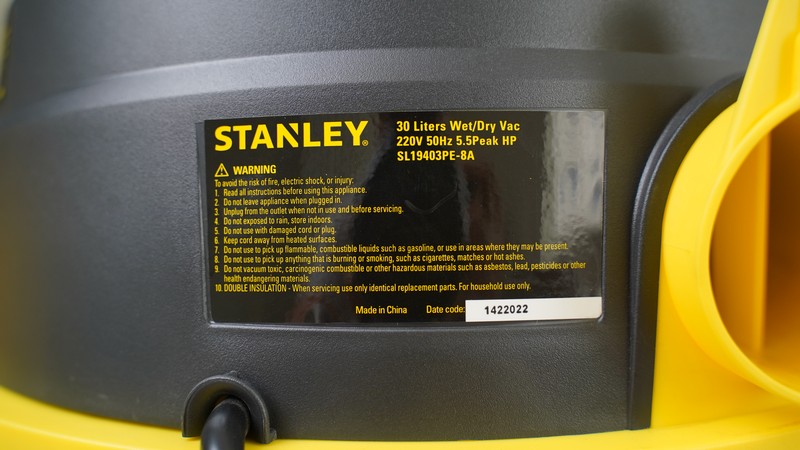 Máy hút bụi khô và ướt 30L Stanley SL19403PE-8A